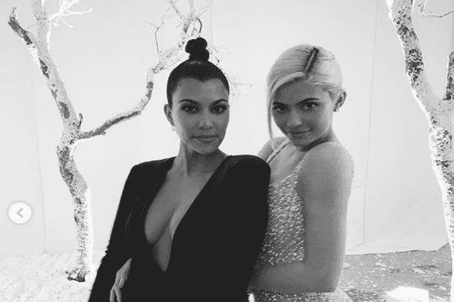  כן, ספרו לנו עוד: קיילי ג'נר אוהבת את המריבות שלה עם קורטני קרדשיאן