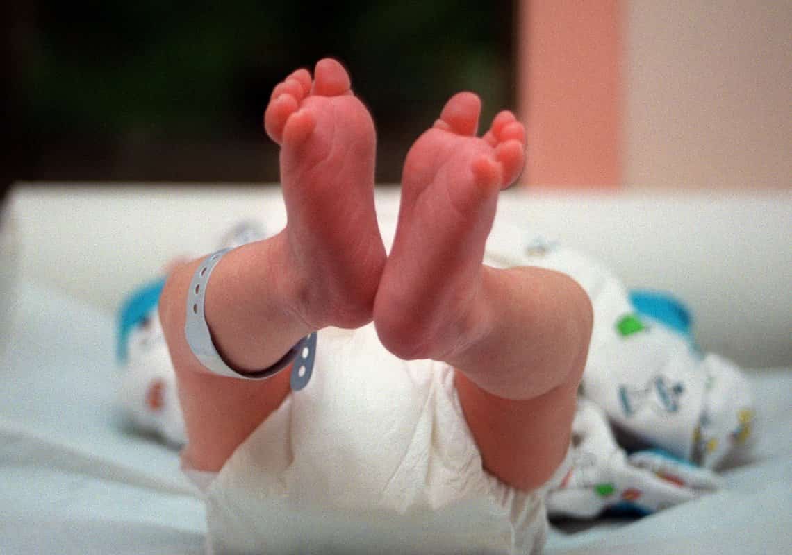 צעירה הואשמה בניסיון חטיפת תינוק מבית חולים - ואז התברר שזו לא הפעם הראשונה