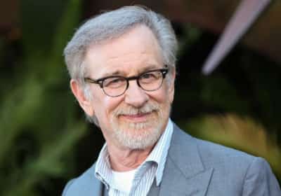 סטיבן ספילברג עובר לחוף המזרחי ומצטרף לגל המיליארדרים שעוזבים את קליפורניה