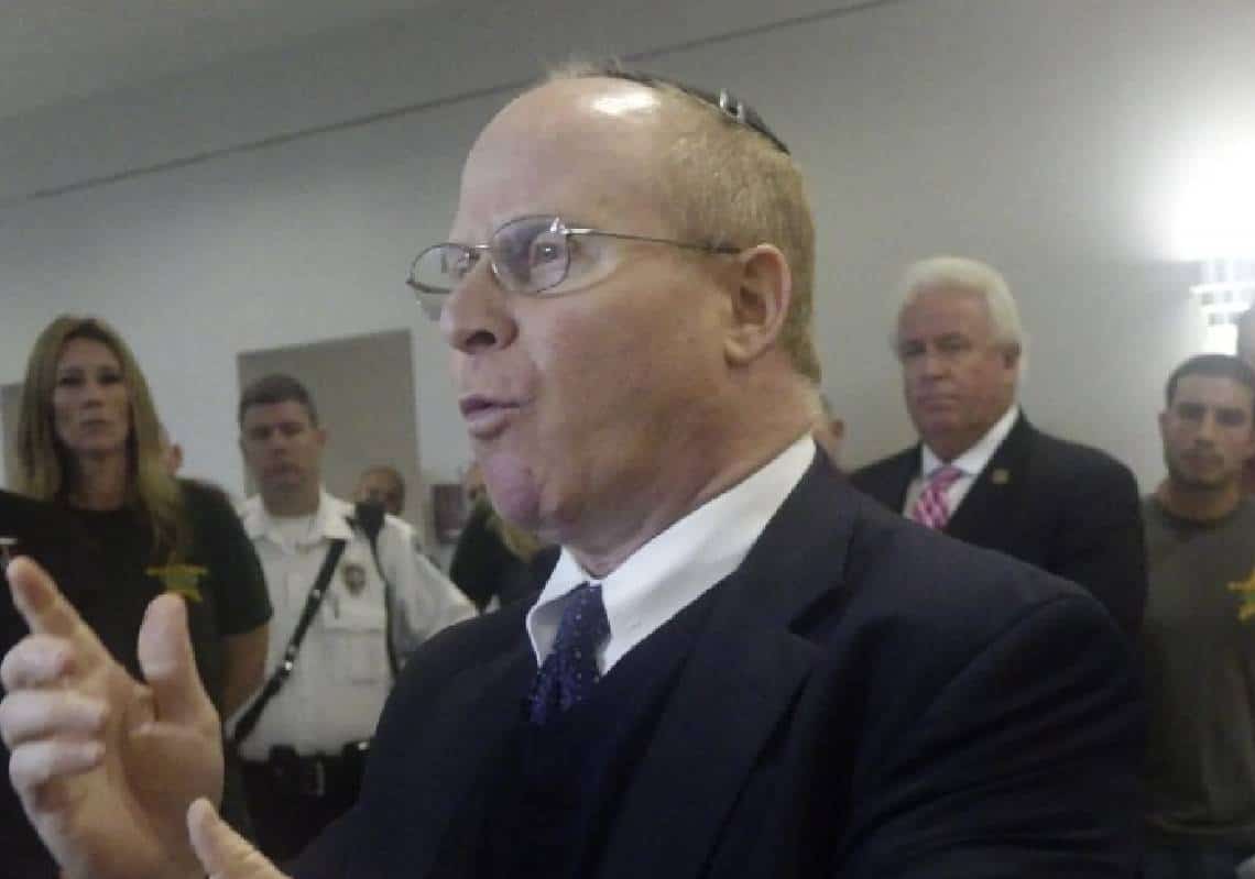 עורך הדין שומר המצוות שייצג את טראמפ במשפט ההדחה מסרב לייצג אותו מול ה-FBI