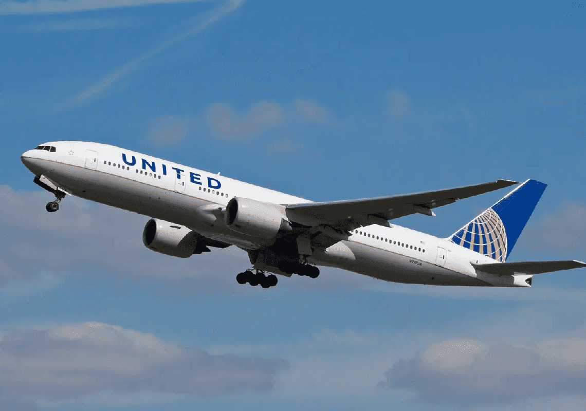 הותר לפרסום: טיסה לסן פרנסיסקו צנחה מאות מטרים 