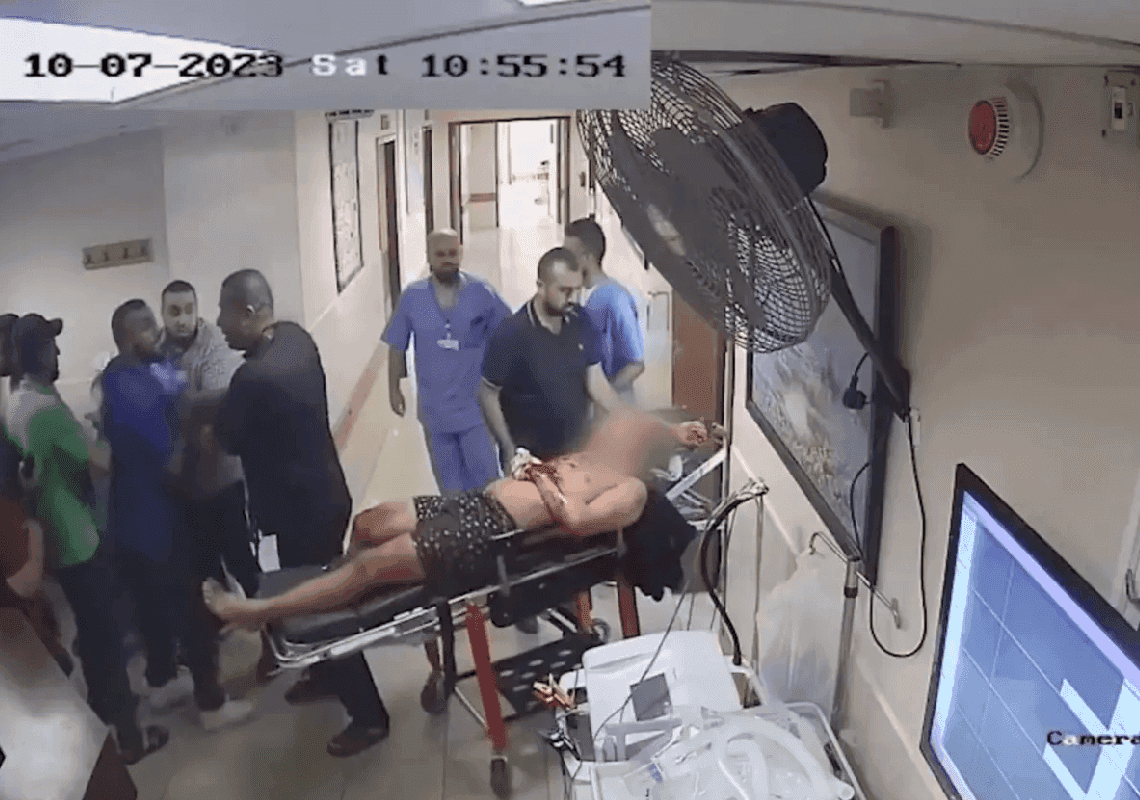 תיעוד מצמרר של חטופים מישראל בתוך בית החולים שיפא