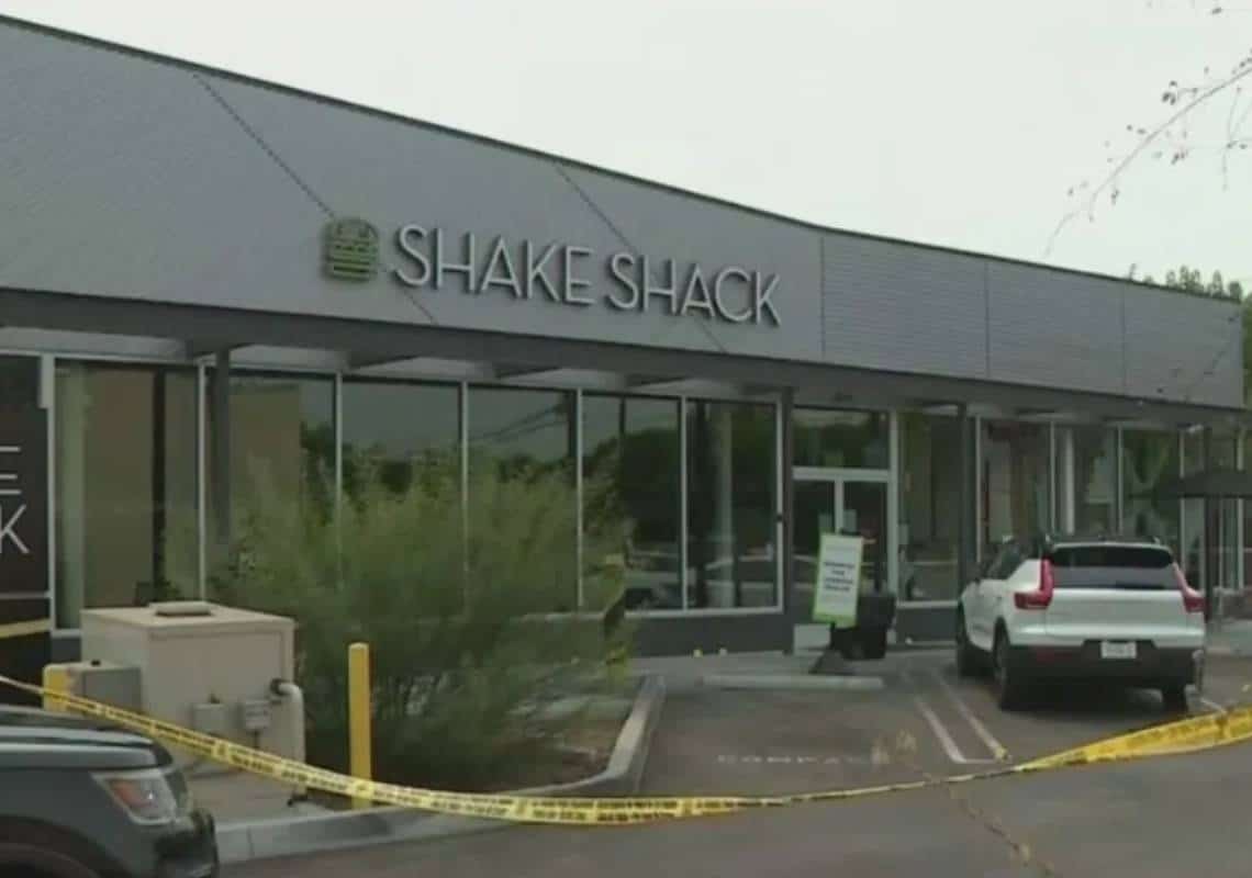 ואלי לוס אנג'לס: חסר בית פתח באש במסעדת 'שייק שאק' בוודלנד הילס