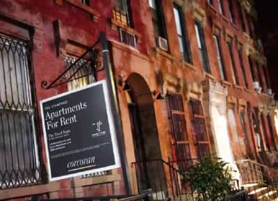 ניו יורק בדרך למהפכת נדל״ן: חוק חדש עלול לאלץ בעלי נכסים להציע את דירותיהם קודם לעמותות