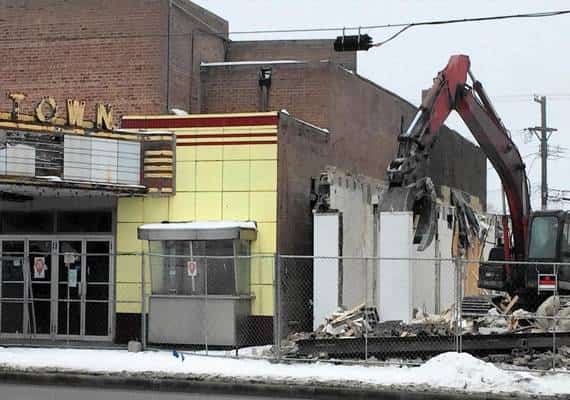 החל פרויקט הריסת תיאטרון היילאנד בשיקגו