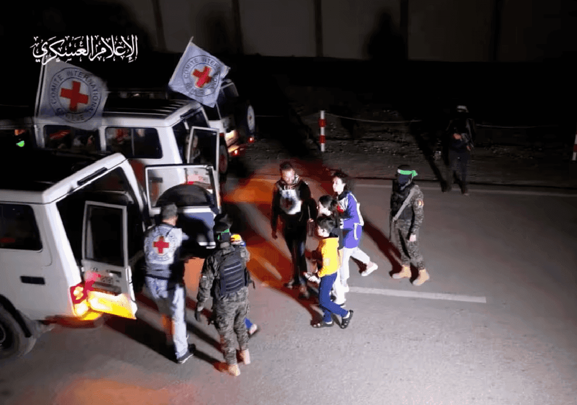 הפסקת האש הוארכה ביומיים | 20 חטופים נוספים צפויים לצאת לחופשי