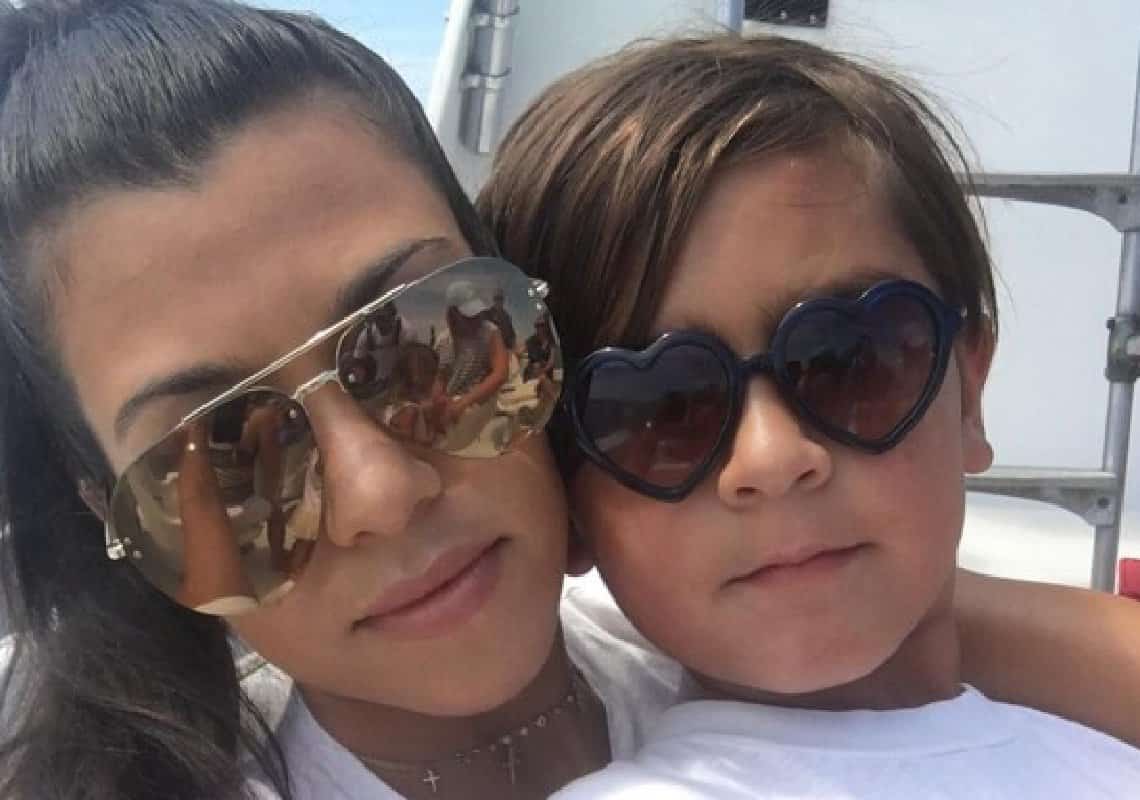 מזל טוב: משפחת קרדשיאן חוגגת בר מצווה במועדון בהוליווד 