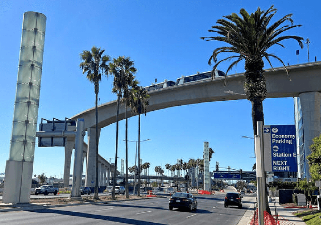 נסיעות המבחן מתחילות: מערכת הרכבות של LAX קרובה מתמיד 