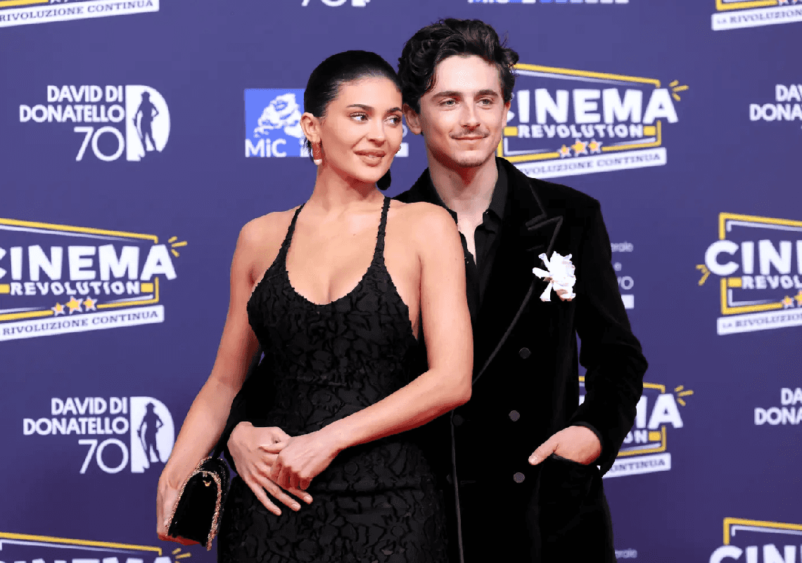 בפעם הראשונה - אחרי שנתיים של זוגיות: טימותי שאלאמה וקיילי ג'נר על השטיח האדום