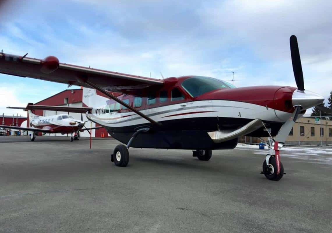 אימה באלסקה: בן 18 השתלט על מטוס נוסעים והחל לצלול לקרקע