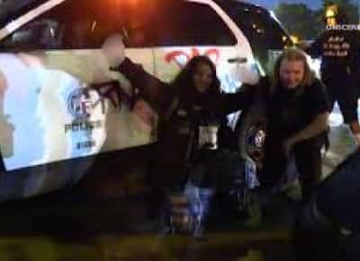 המהומות חזרו ללוס אנג'לס: המון השחית רכבת, רכב משטרה ועסקים במרכז העיר