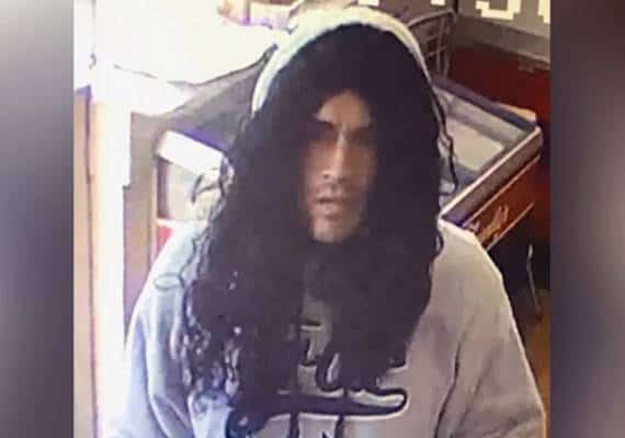 קונטיקט: חבש פאה וגנב כרטיסי לוטו בשווי 200 דולר