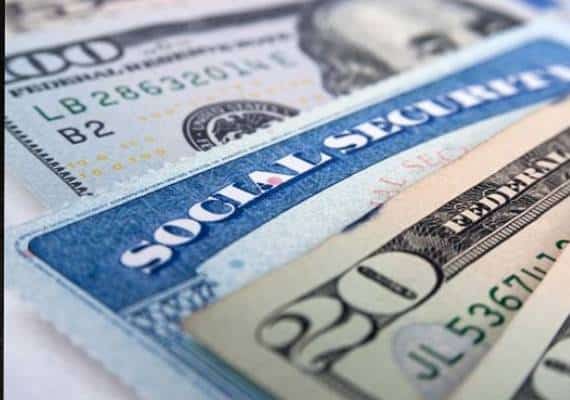 מרוויחים 100,000 דולר בשנה? זו הנוסחה לחישוב כספי הפנסיה שלכם