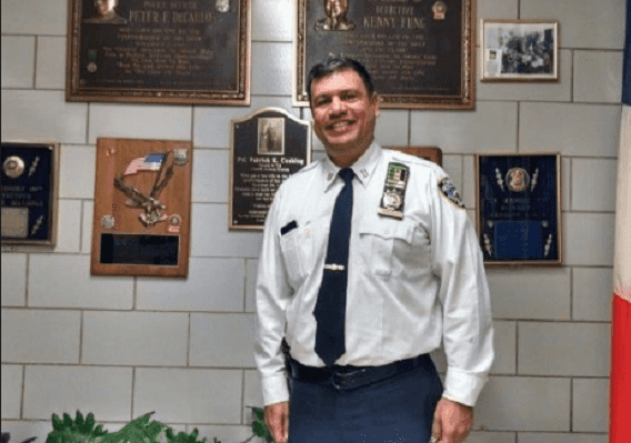 בעל מועדון בברוקלין בתביעת ענק: מפקד תחנת משטרה סחט ממני פרוטקשן