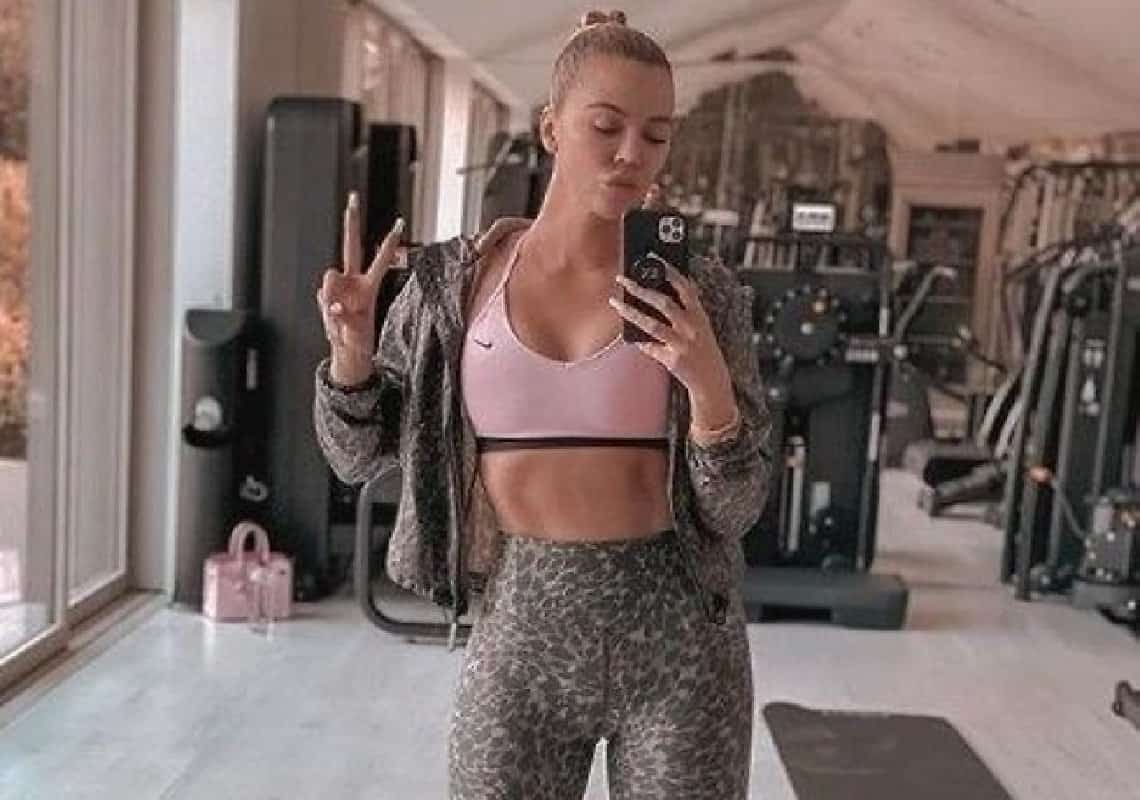 עושה זאת שוב: קלואי קרדשיאן שוברת את הרשת