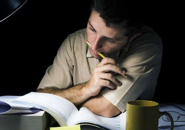 סטודנטים? מחקר חדש חושף את הסיבה שאולי בגללה אתם מתקשים בלימודים