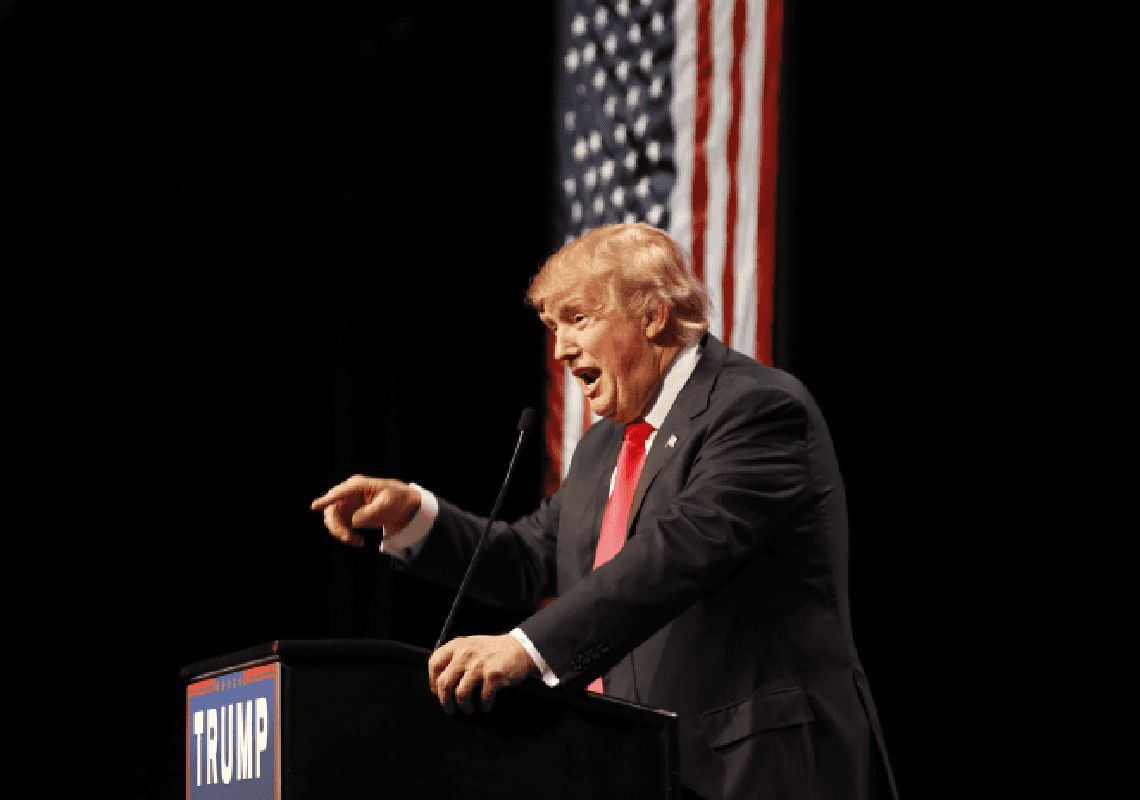 הונאה? טראמפ באיום על רשת חברתית המציגה את דמותו וגובה כסף מהמשתמשים בה