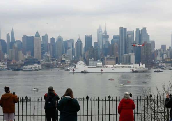 ניו יורק: כ-10 אלף חולי קורונה אובחנו ביממה האחרונה, ביניהם אחיו של המושל
