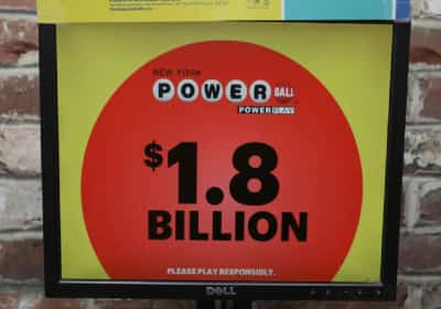 רגע היסטורי בפאוורבול: שני זוכים בג'קפוט של 1.8 מיליארד דולר - הפרס השני בגודלו אי פעם