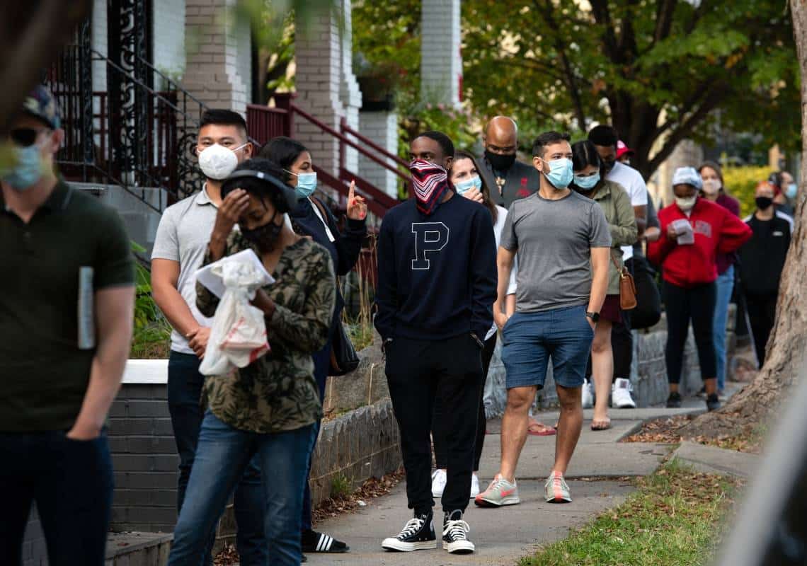 החל משבוע הבא: בדיקות קורונה ביתיות יחולקו בחינם לכל משפחה בארה"ב