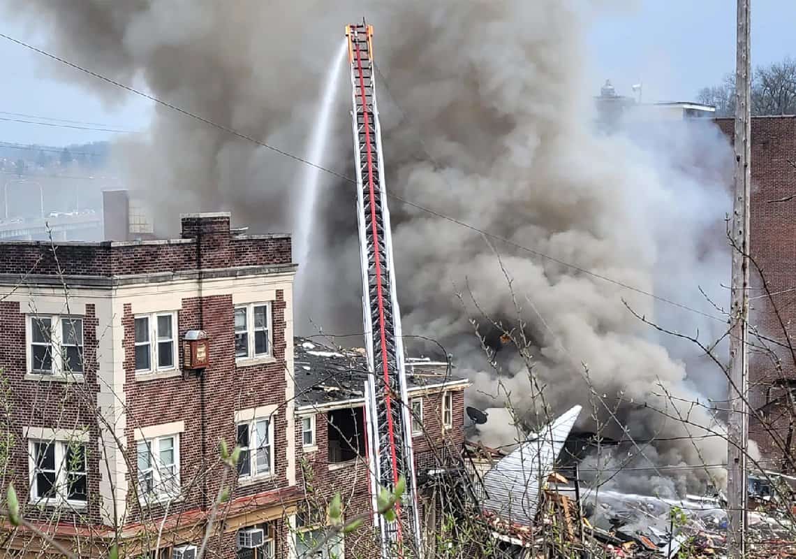 5 הרוגים, לפחות 6 נעדרים בפיצוץ במפעל שוקולד בפנסילבניה