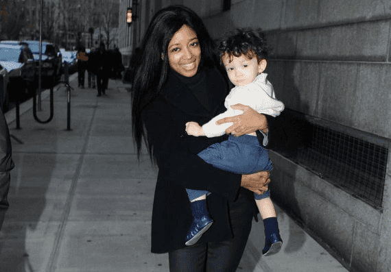 ניו יורק: דוגמנית פלייבוי ובנה קפצו אל מותם ממלון במרכז העיר