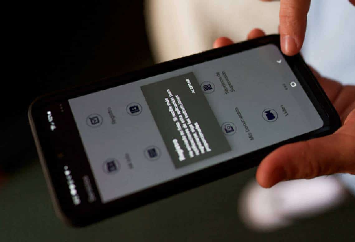 ‏300,000 מהגרים ממקסיקו שוחררו לתוך ארה"ב עם מכשירי מעקב לווייניים, וטלפונים ‏המצוידים בטנולוגיית זיהוי פנים