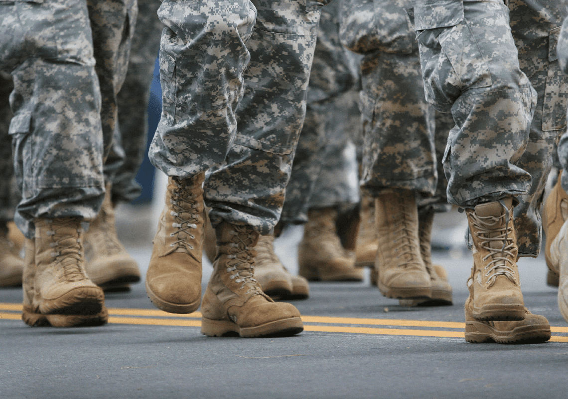 המתיחות במזרח אירופה | ארה"ב מעמידה אלפי חיילים בכוננות: "אזרחים אמריקנים צריכים לעזוב מיד"