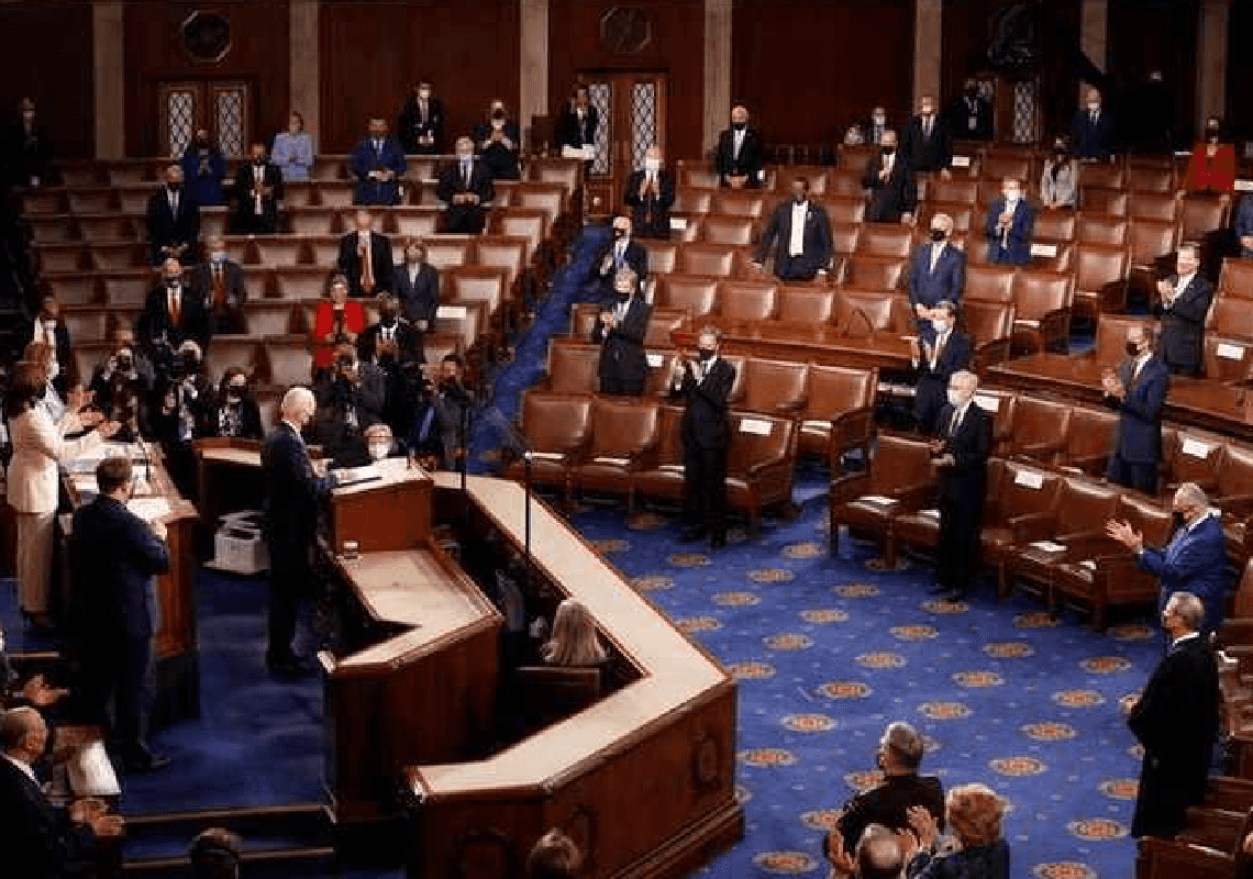 לקראת בחירות אמצע הקדנציה: כמעט 30 דמוקרטים הודיעו כי לא יתמודדו מחדש 