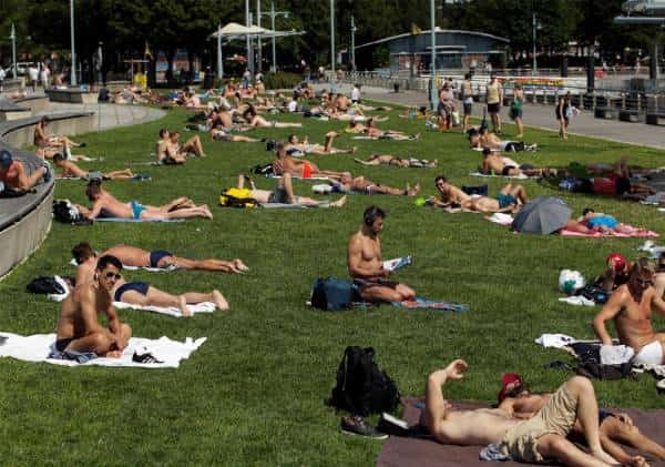 "ירגיש כמו 105 מעלות": תושבי ניו יורק מתכוננים לגל חום חריג