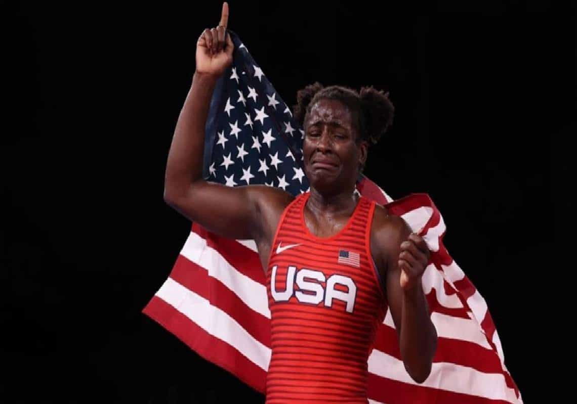 צפו: הזהב שגרם לאמריקה לבכות - "אני אוהבת את אלוהים, את הדגל, ואת אמריקה"