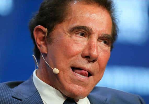 מניית ווין ריזורטס בצניחה:  סטיב ווין חשוד בהטרדות מיניות במשך עשרות שנים