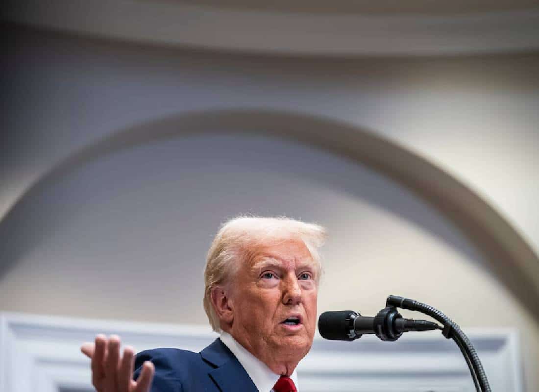 כאוס בוושינגטון: הקפאת התקציב של טראמפ משתקת את הממשל הפדרלי