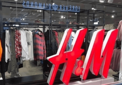 הצרות של H&M: ארבעה מיליארד דולר במלאי שלא נמכר
