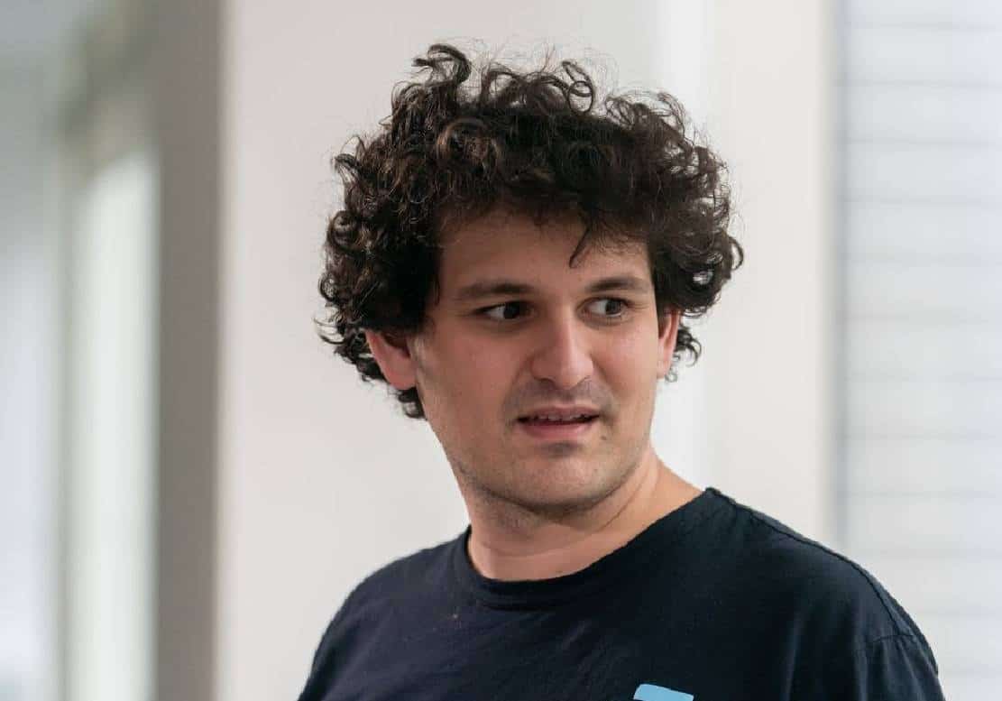 נמלט לארגנטינה, אסיר באיי הבהמה או בדרך לדובאי? איפה מייסד FTX? מאסק טוען: "לא יעצר כי תרם מיליונים לדמוקרטים"