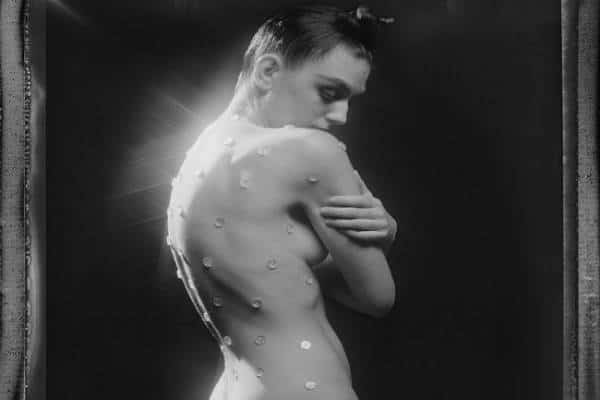 בורלסק מהתופת: מופע המחול ששואב השראה מיצירותיו של דנטה עולה כעת בלוס אנג'לס