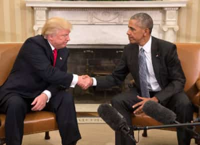 אובמה מפסיק לשתוק: אלה האשמות מגוחכות הוא מגיב לטענות הבגידה של טראמפ