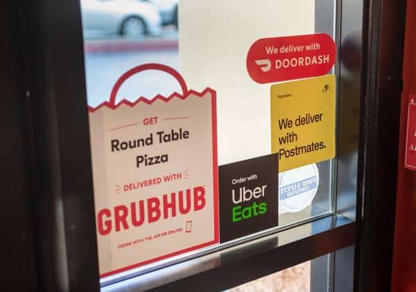 יש עסקה: אובר רוכשת את אחת המתחרות שלה ב-2.7 מיליארד דולר