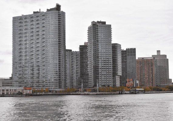 לונג איילנד סיטי הפכה לדבר החם בנדל"ן, בזכות אמזון