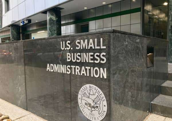 ניו יורק: אזרח סיני חשוד בעוקץ של 20 מיליון דולר מכספי הסיוע לעסקים קטנים