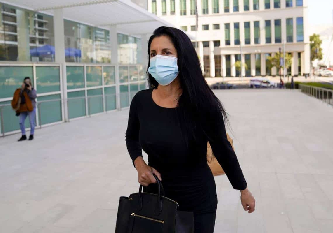 "תרמית ובגידה ברמות אחרות": תושבת קליפורניה גנבה קרוב ל-400 מיליון דולר ממאות משקיעים