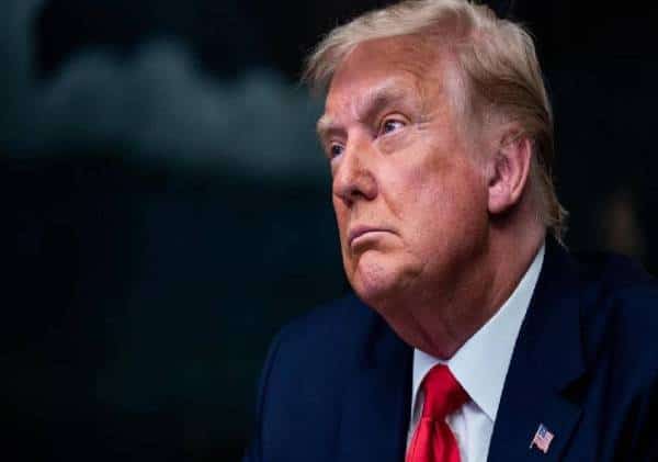 טראמפ מכחיש: "לא קראתי לממשל צבאי, חדשות מזויפות!"