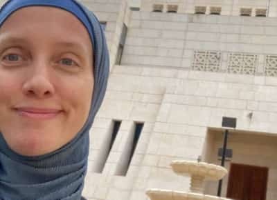 שבעה ימים בשבי: העיתונאית האמריקאית שנחטפה בבגדד שוחררה — אחרי שמיליציה איראנית השתמשה בה כקלף מיקוח