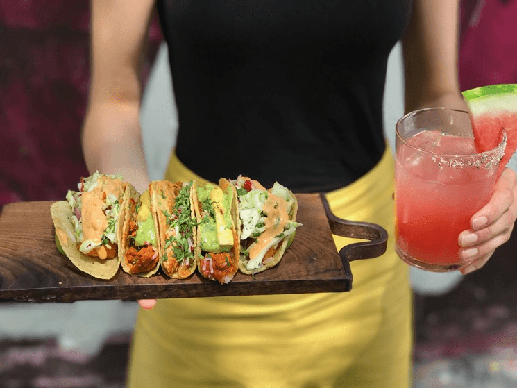 טאקו וטקילה ללא תחתית: תחרות האוכל המקסיקני מגיעה למיאמי 