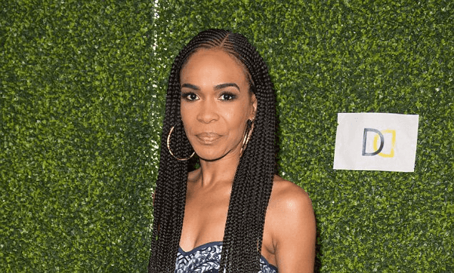 מישל וויליאמס מתחייבת לקמפיין בריאות הנפש לאחר האשפוז שעברה