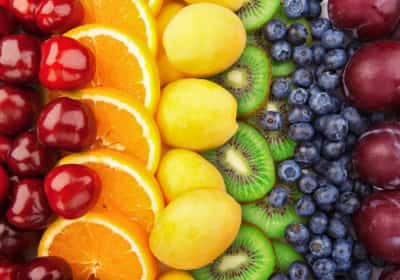 מחקר חושף: הפרי האהוב שעשוי לשמור על המוח חד ולדחות דמנציה