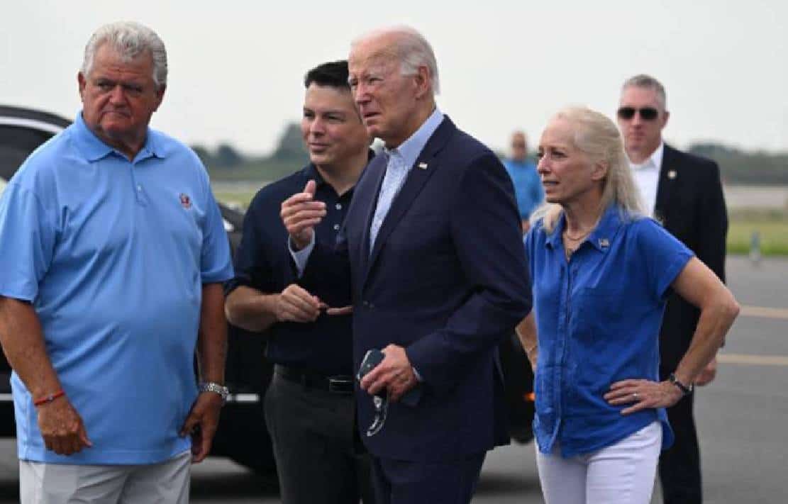 ספר חדש חושף: ‏"צוות הבית הלבן מתייחס לביידן כמו תינוק" - דוברת הנשיא בתגובה - "טענה מגוכחת"