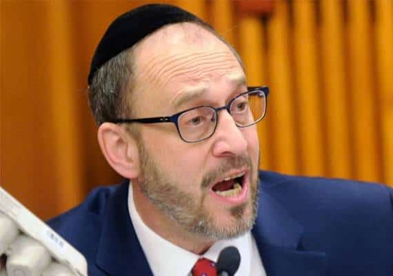 ניו יורק: ראש הסגל של שמחה פלדר, סנאטור מברוקלין, מואשם בתקיפה מינית