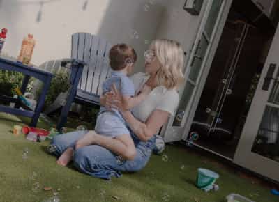 אמהות בארה"ב עוזבות את עבודתן בהמוניהן: חובת החזרה למשרד הורסת את הישגי הקורונה