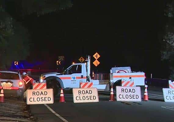 לוס אנג'לס: מכונית פגעה בעמוד תאורה, ציר תנועה מרכזי הושבת